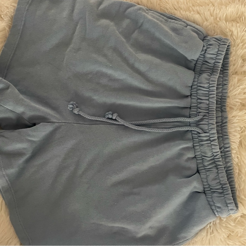 Iight blue boyfriend shorts from cotton on
